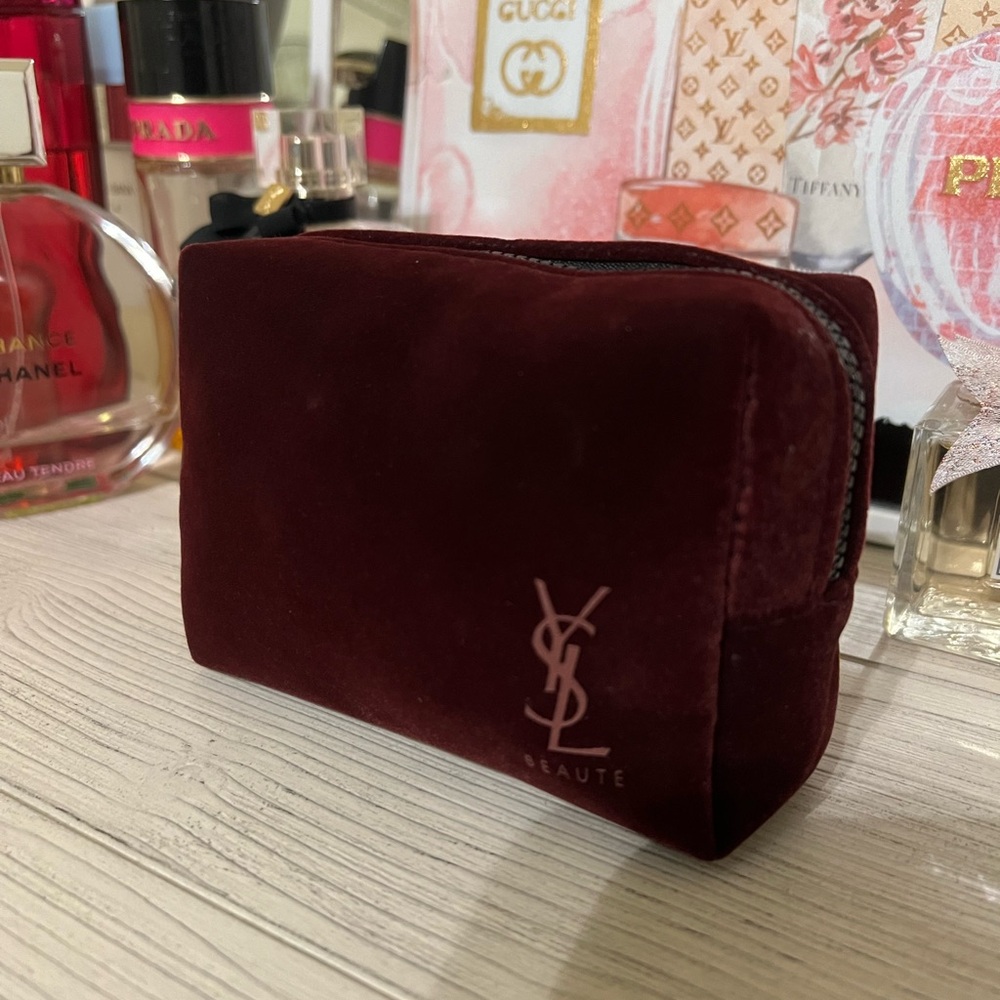 NWT Mini YSL Velour Beaute Bag 🖤